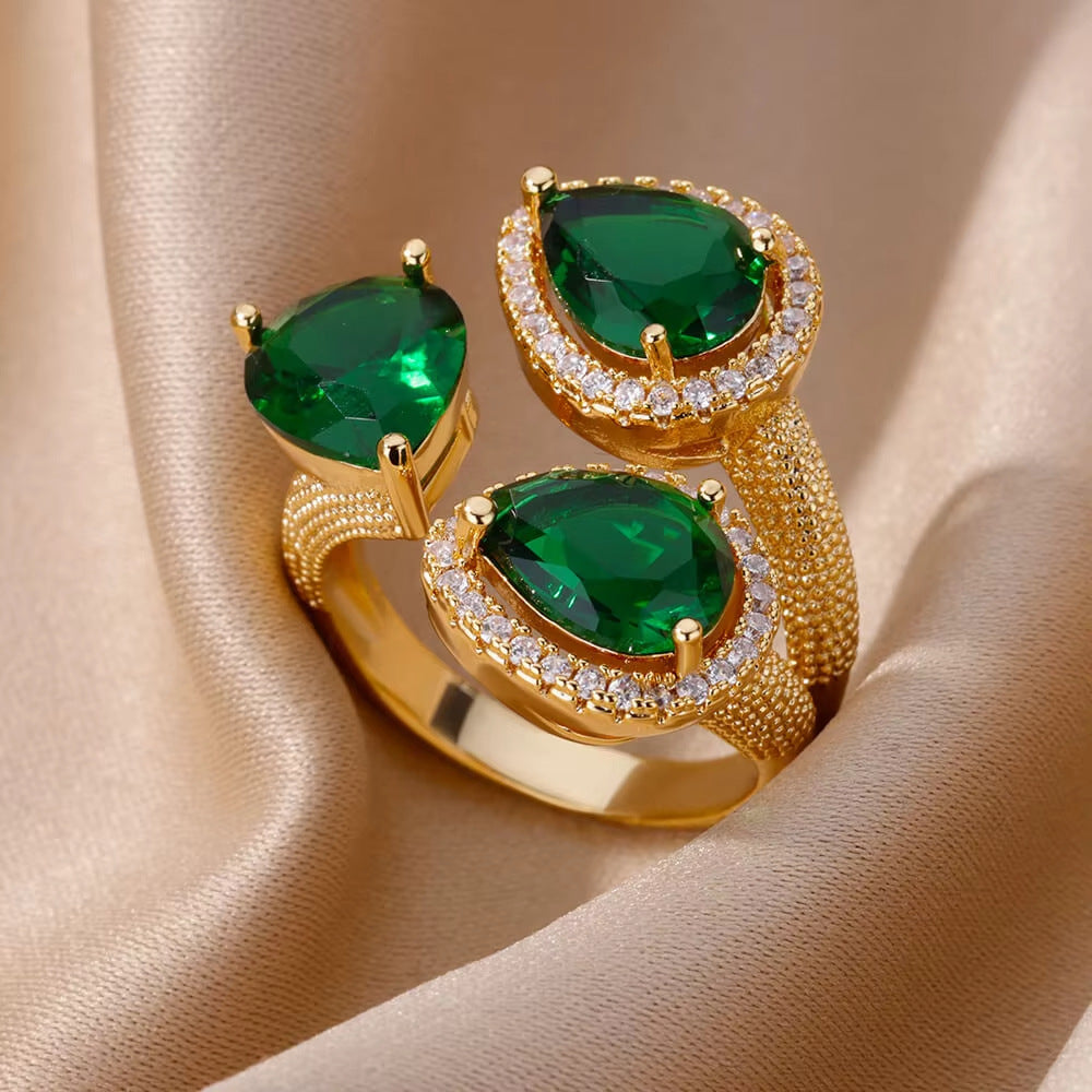 Opulent Triple Pear-Cut Emerald Cluster Cocktail Gold Statement Ring