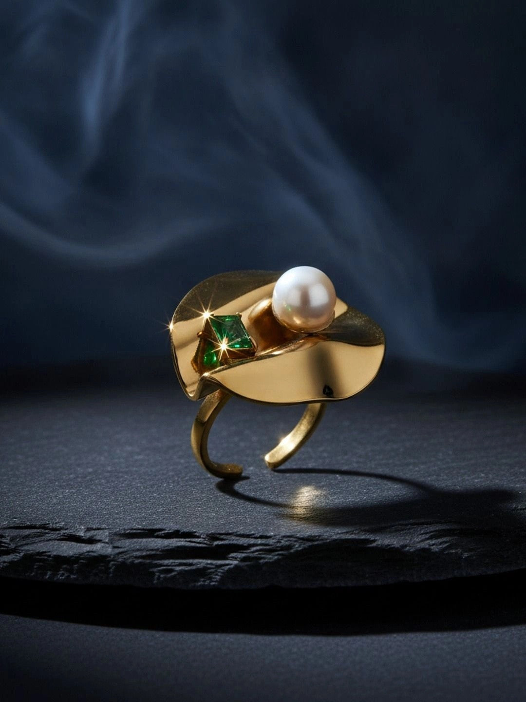 Organic Lily Pad & Emerald Accent Gold Pearl Ring