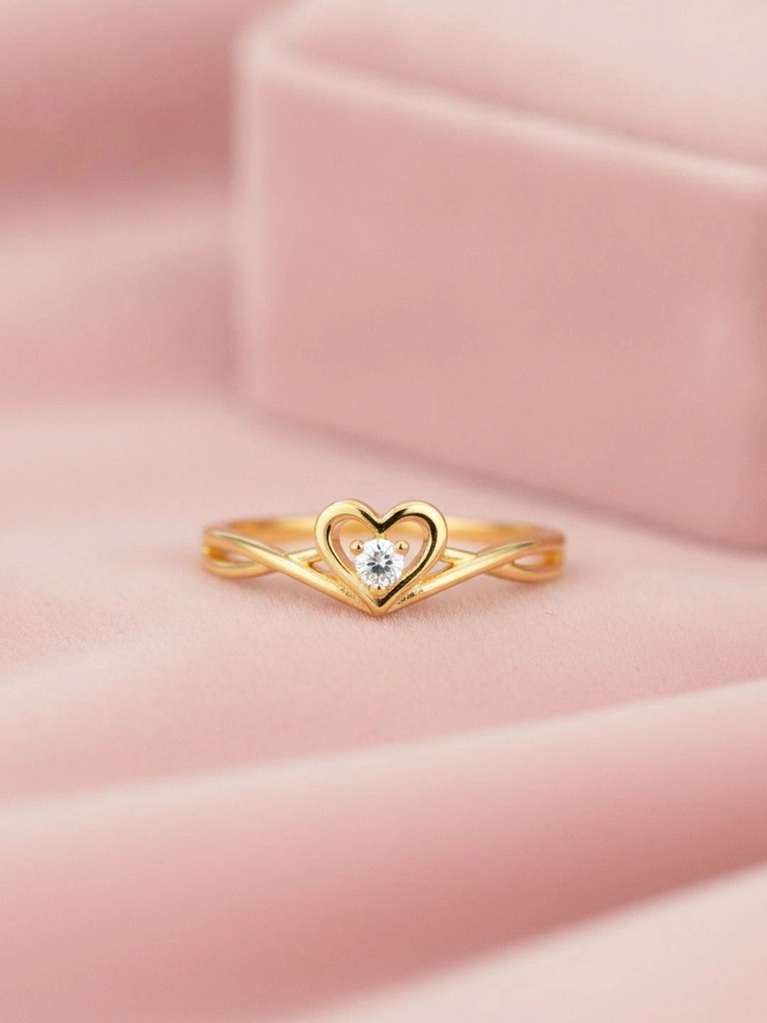 Intertwined Heart Shaped Solitaire Gold-Plated Diamond Band Ring