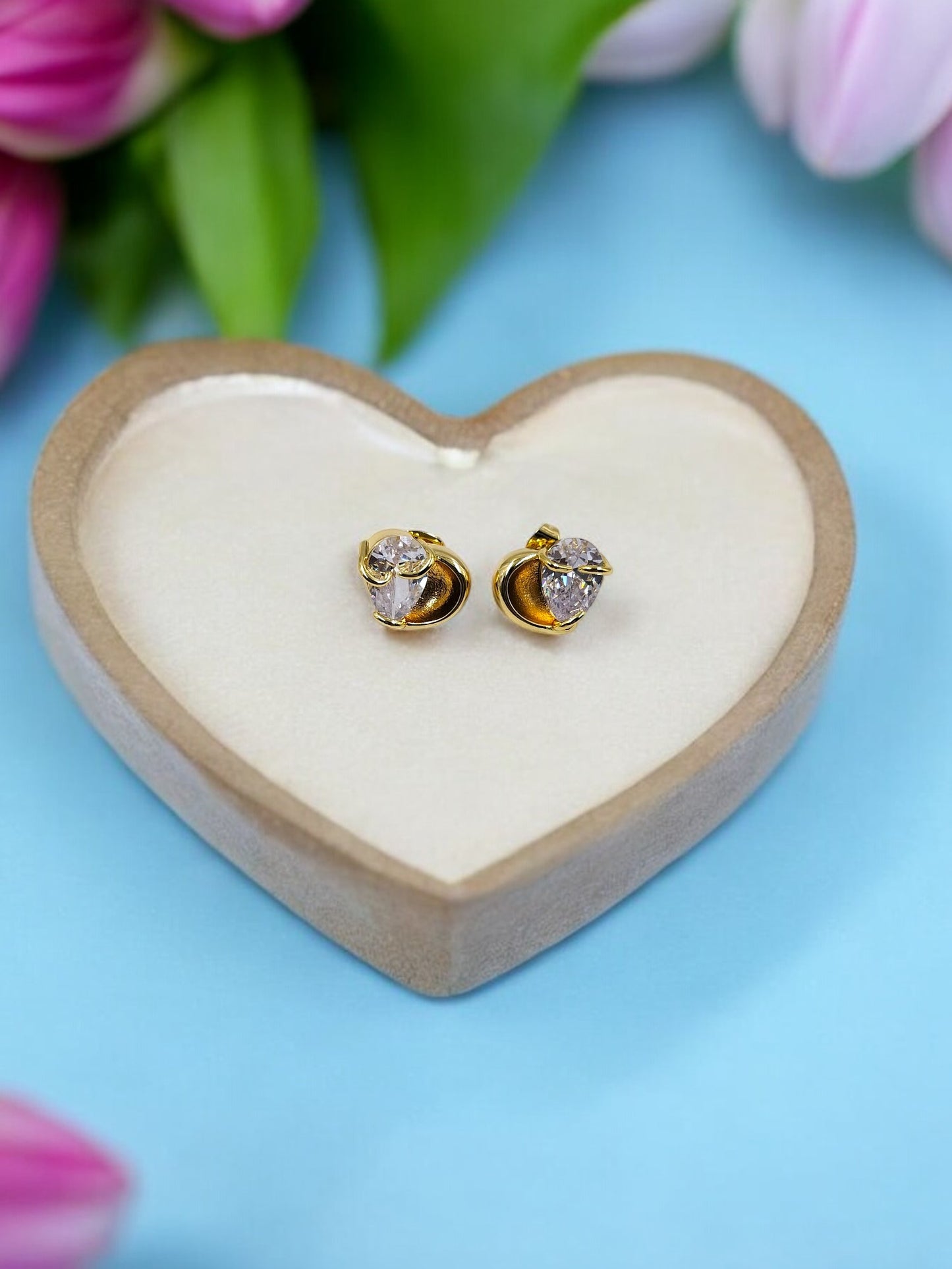 Anti tarnish Heartful hues Diamond Studs Earrings