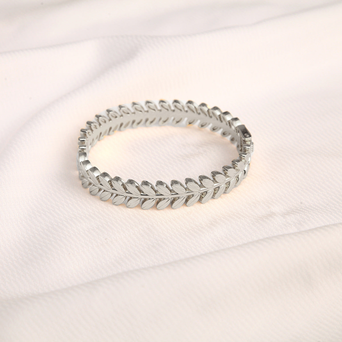 Minimalist Leaf Link Silver Cuff Bracelet