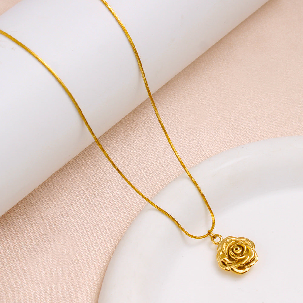 Blooming Rose Pendant Chain Necklace