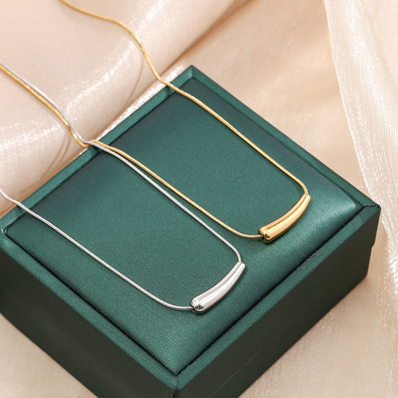 Luxury 18K Gold Plated Curved Bar Necklace