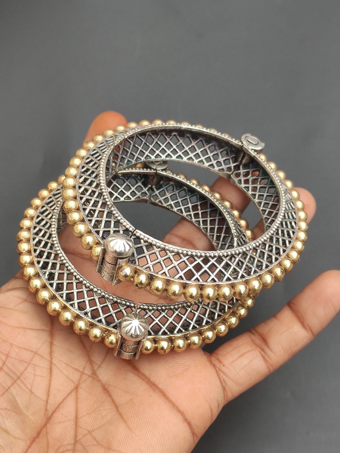Dual Tone Silver Oxidised Jaya Kada Antique Handcrafted Bangle With Screw Opening