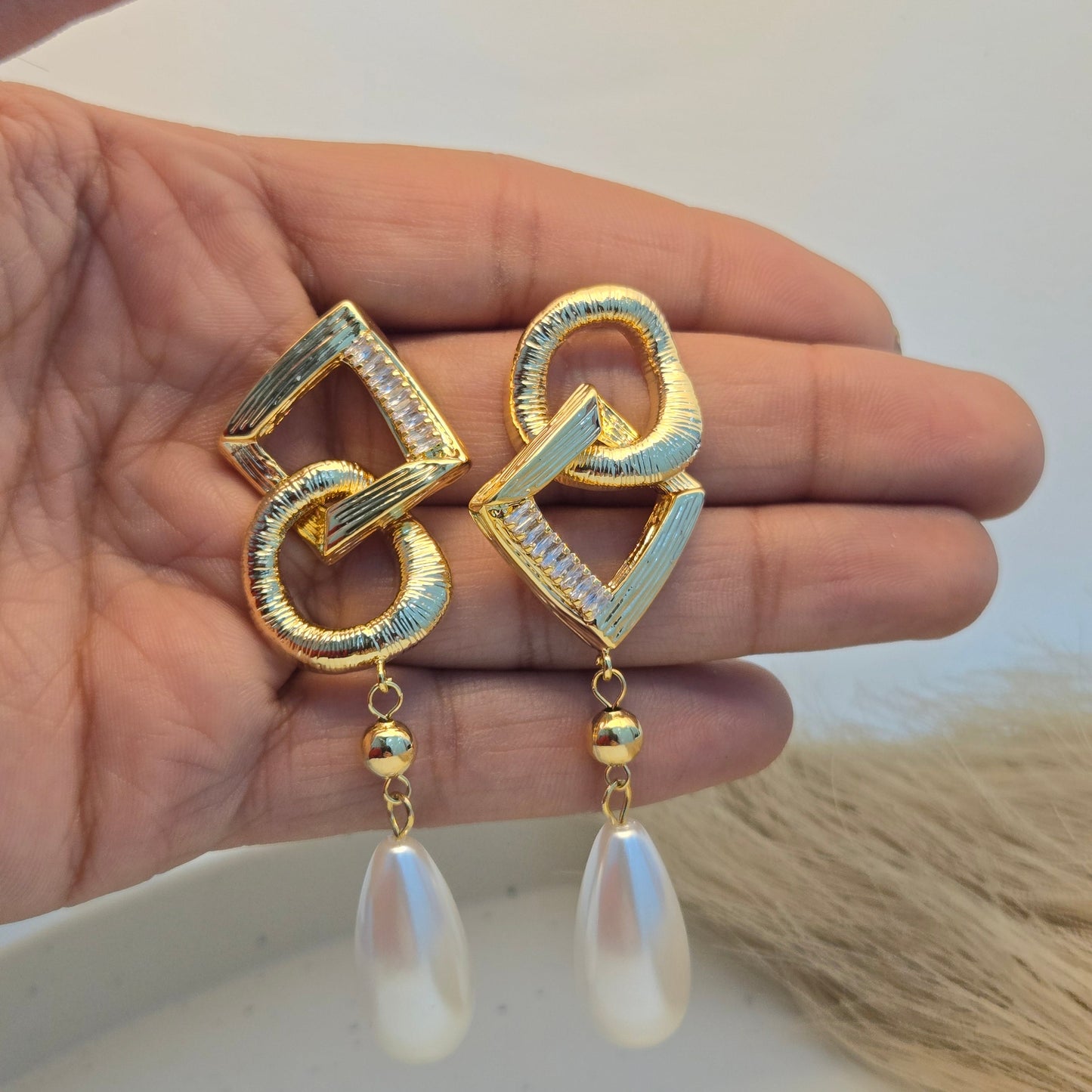 Geometric Gold Linked Drop Earrings with Teardrop Pearl