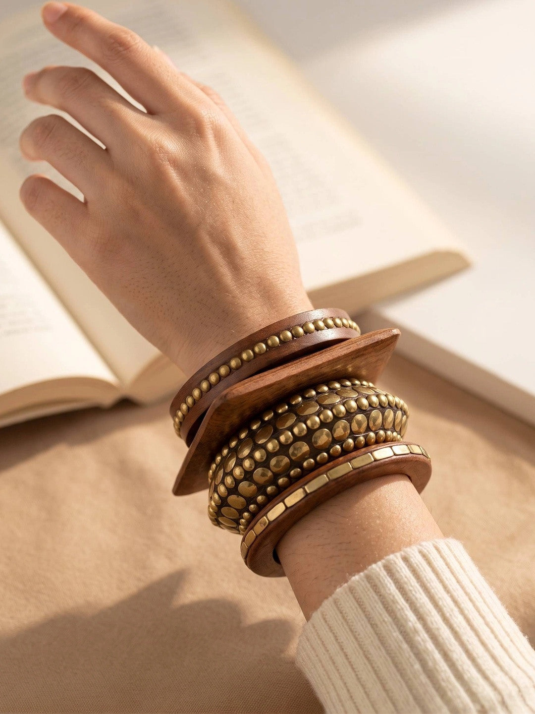 Brass-Studded Wood & Metal Bangle Set of 4