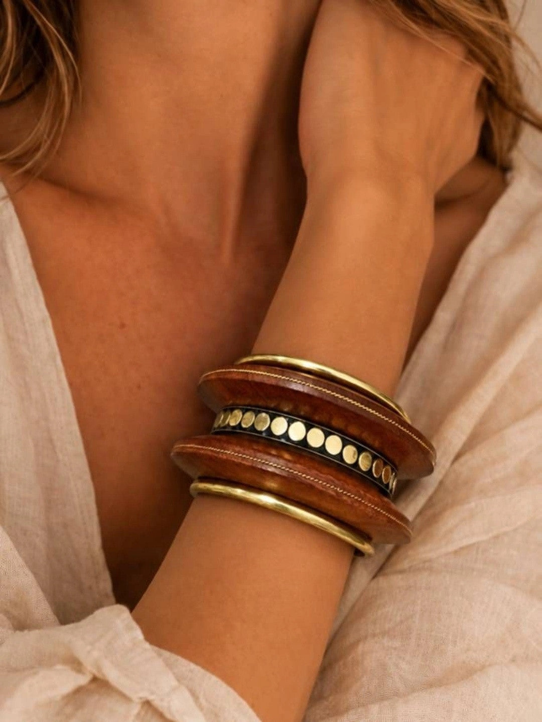 Wood & Brass-Finish Bangle Set of 5