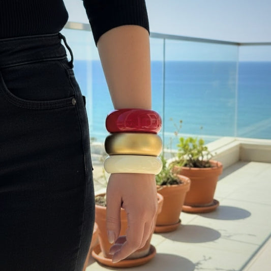 Classic Red Gold Resin Bangle Stack