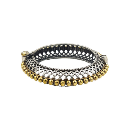 Dual Tone Silver Oxidised Jaya Kada Antique Handcrafted Bangle With Screw Opening