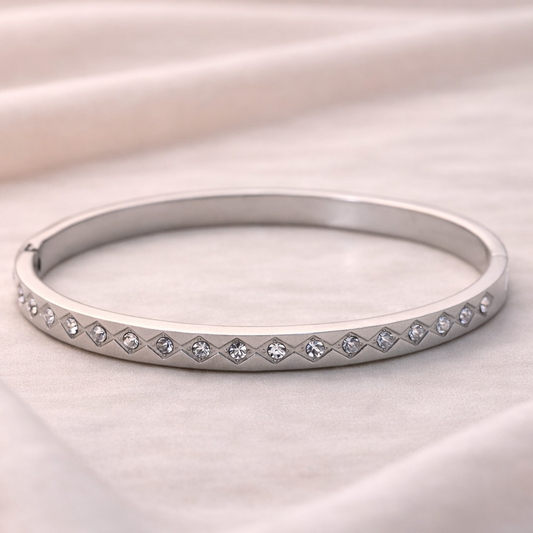 Diamond Pattern Eternity Bracelet