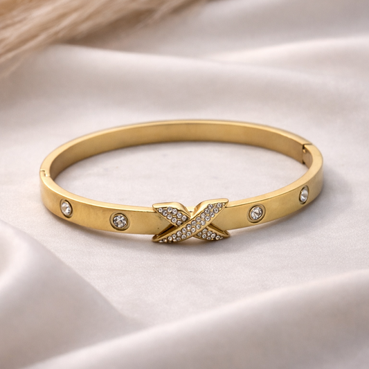 The Midnight Gold X-Link Bracelet