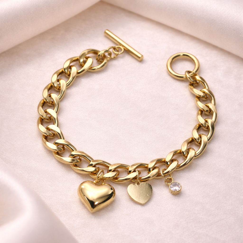 Amora Chunky Heart Charm Bracelet