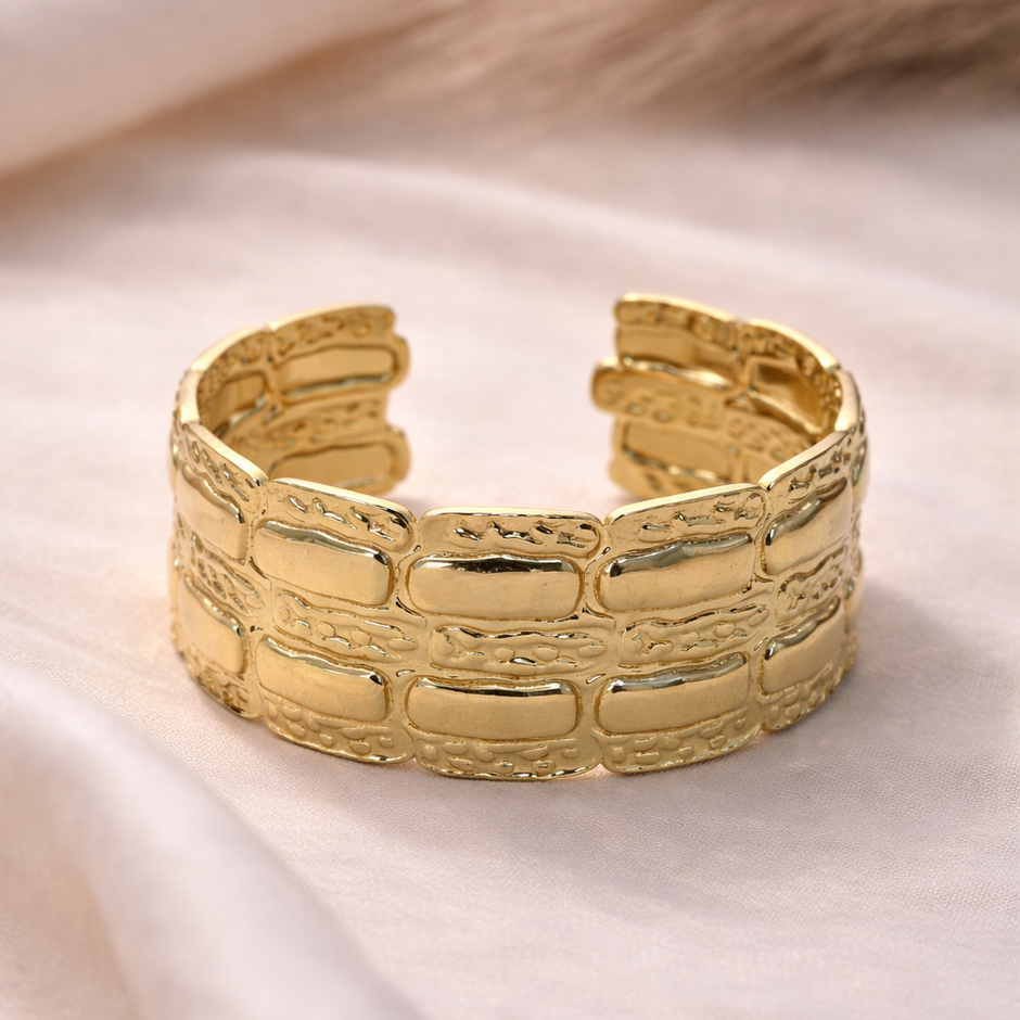 Linear Brick Textured Bracelet