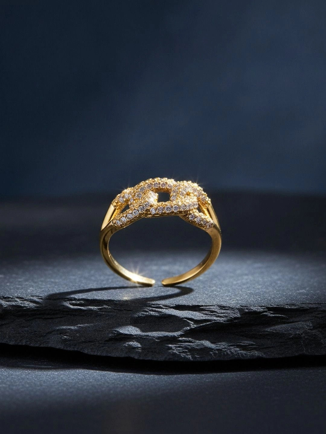 Wide Pave Interlocking Chain Stackable Diamond Ring