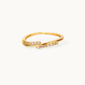 Fluid Angled Pave Wrap Stackable Gold Ring