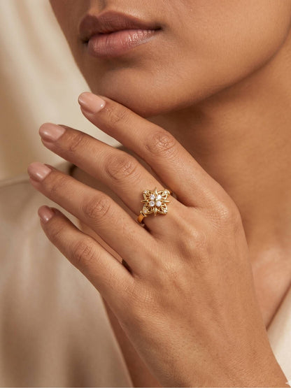 Delicate Pave Star Blossom Stackable Ring