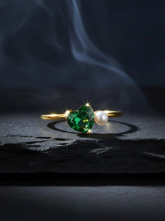 Asymmetric Heart Shape Emerald Green Stone Stackable Pearl Ring