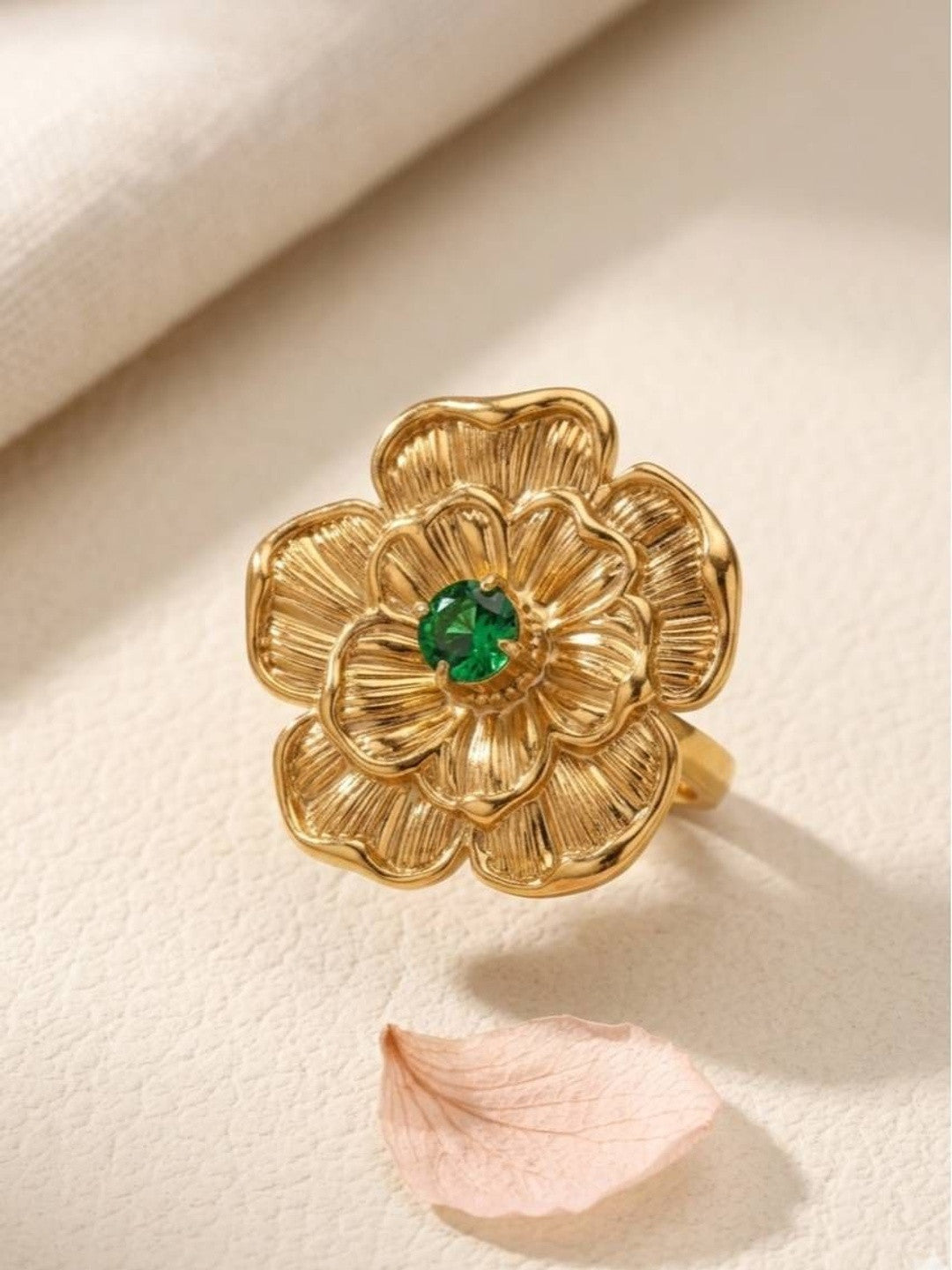 Grand Camellia Emerald Solitaire Gold Statement Ring