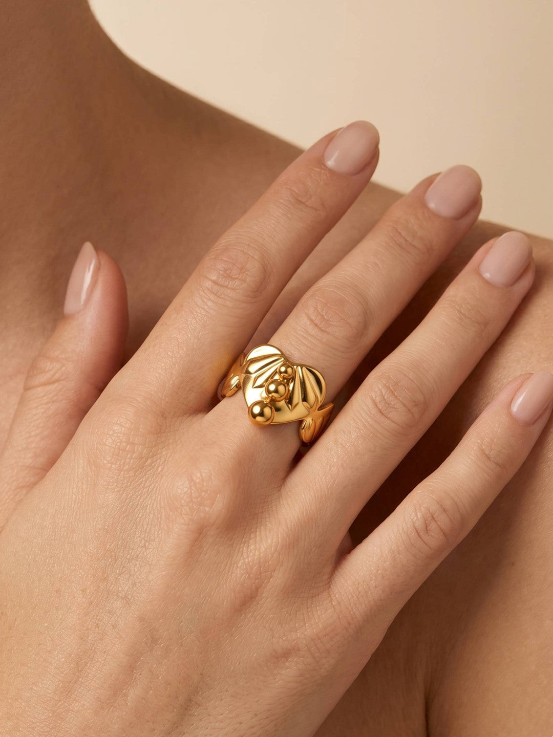 Bold Polished Adjustable Heart Shape Gold Coated Ring