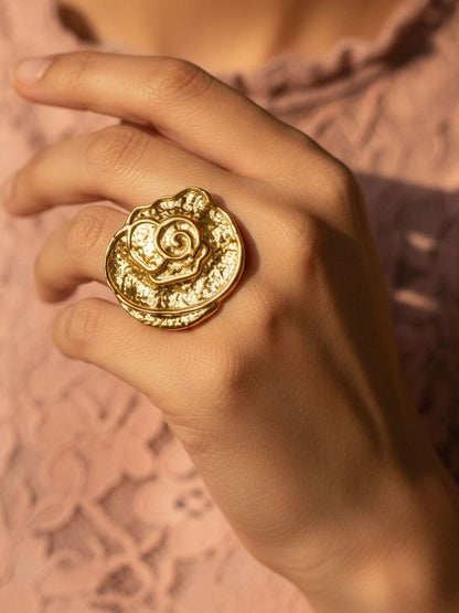 Abstract Textured Conch Shell Gold-Tone Statement Ring