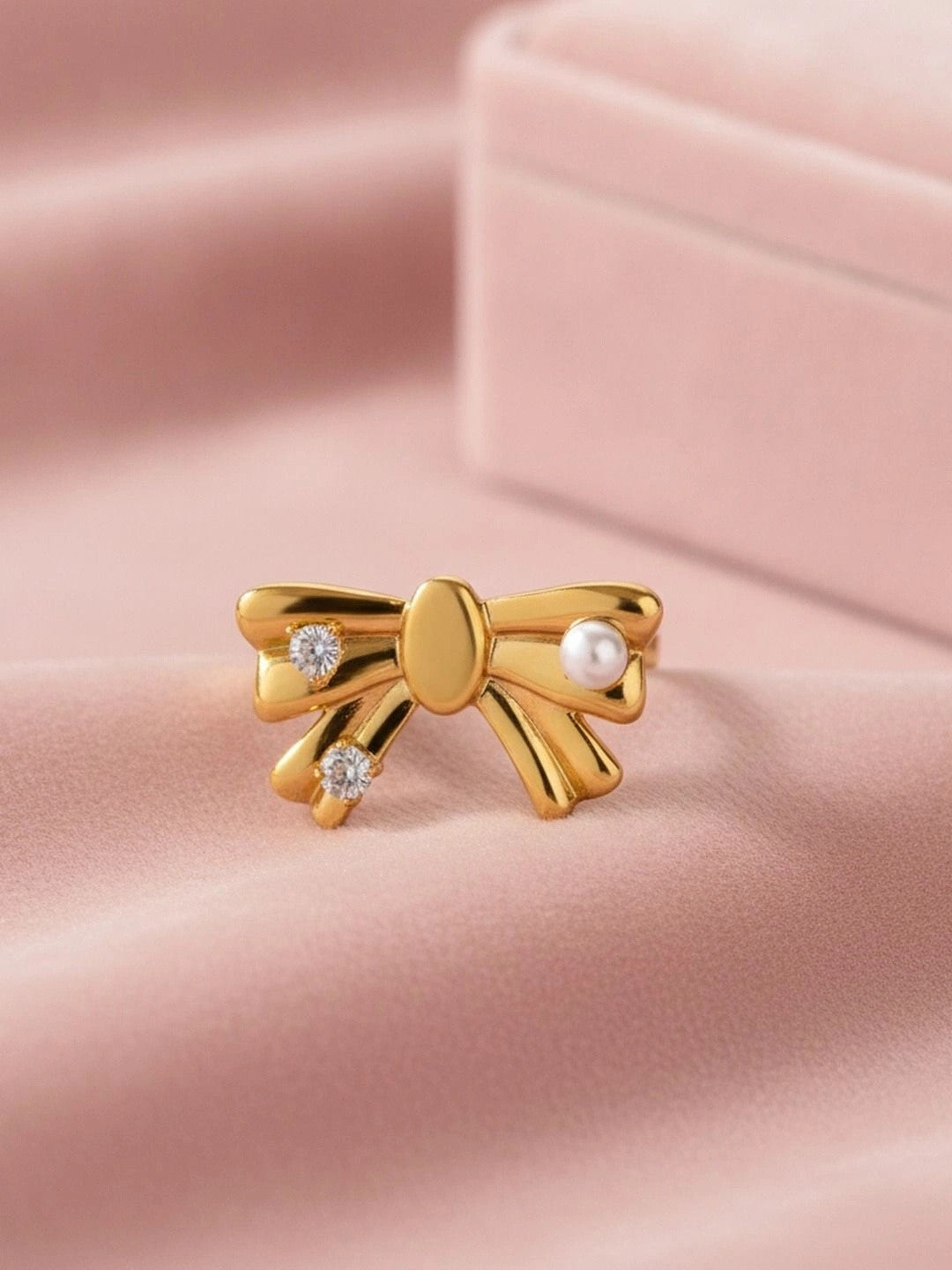 Asymmetric Pave Ribbon Adjustable Diamond Pearl Bow Ring