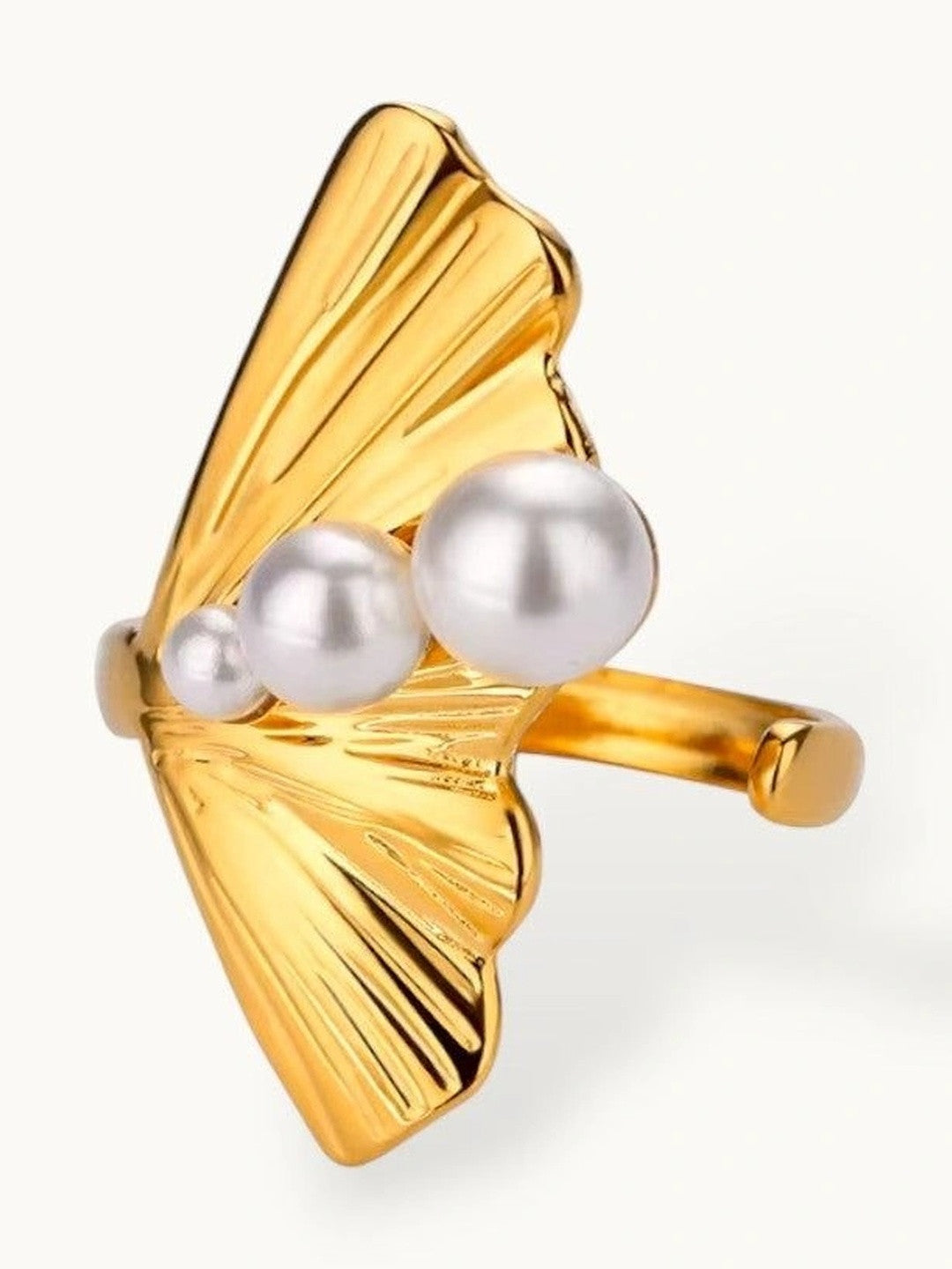 Ginkgo Leaf Cultured Modern Pearl Gold-Plated Statement Ring
