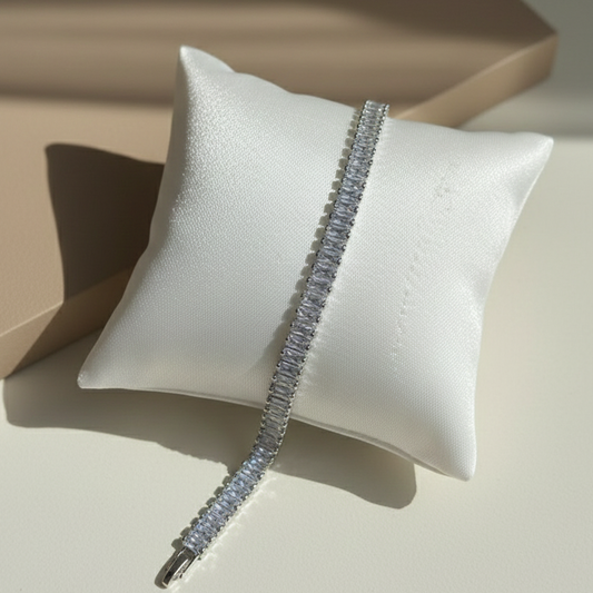 Baguette Cut Diamond Tennis Bracelet