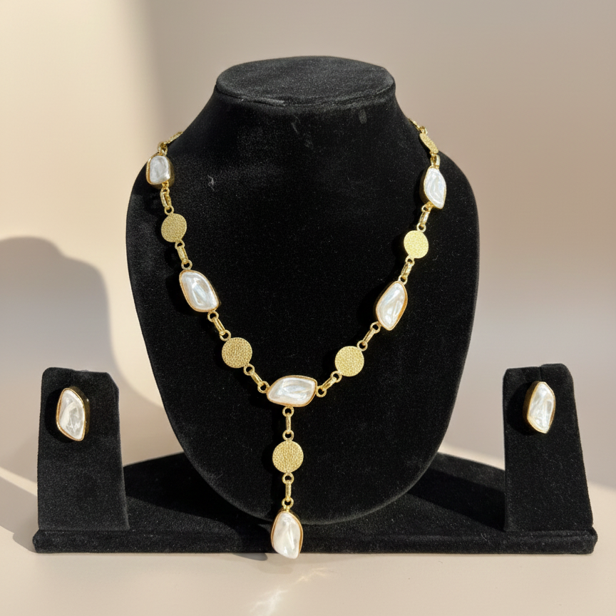 Mother of Pearl & Gold Link Necklace