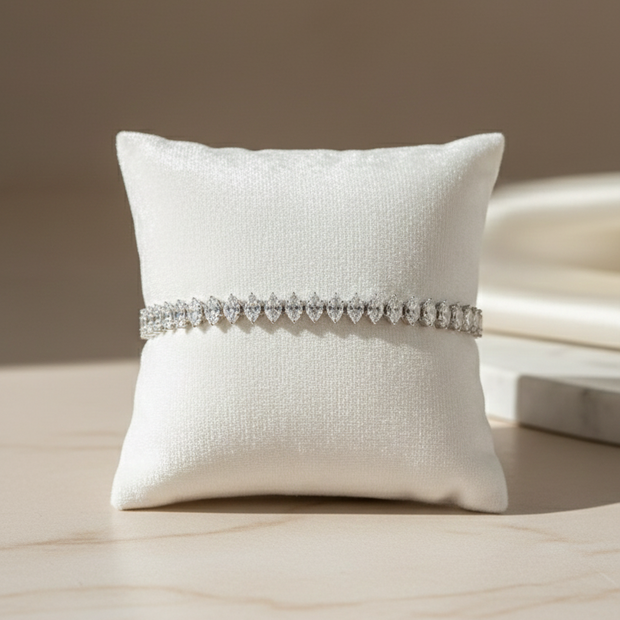 Classic Marquise Diamond-Cut Tennis Bracelet