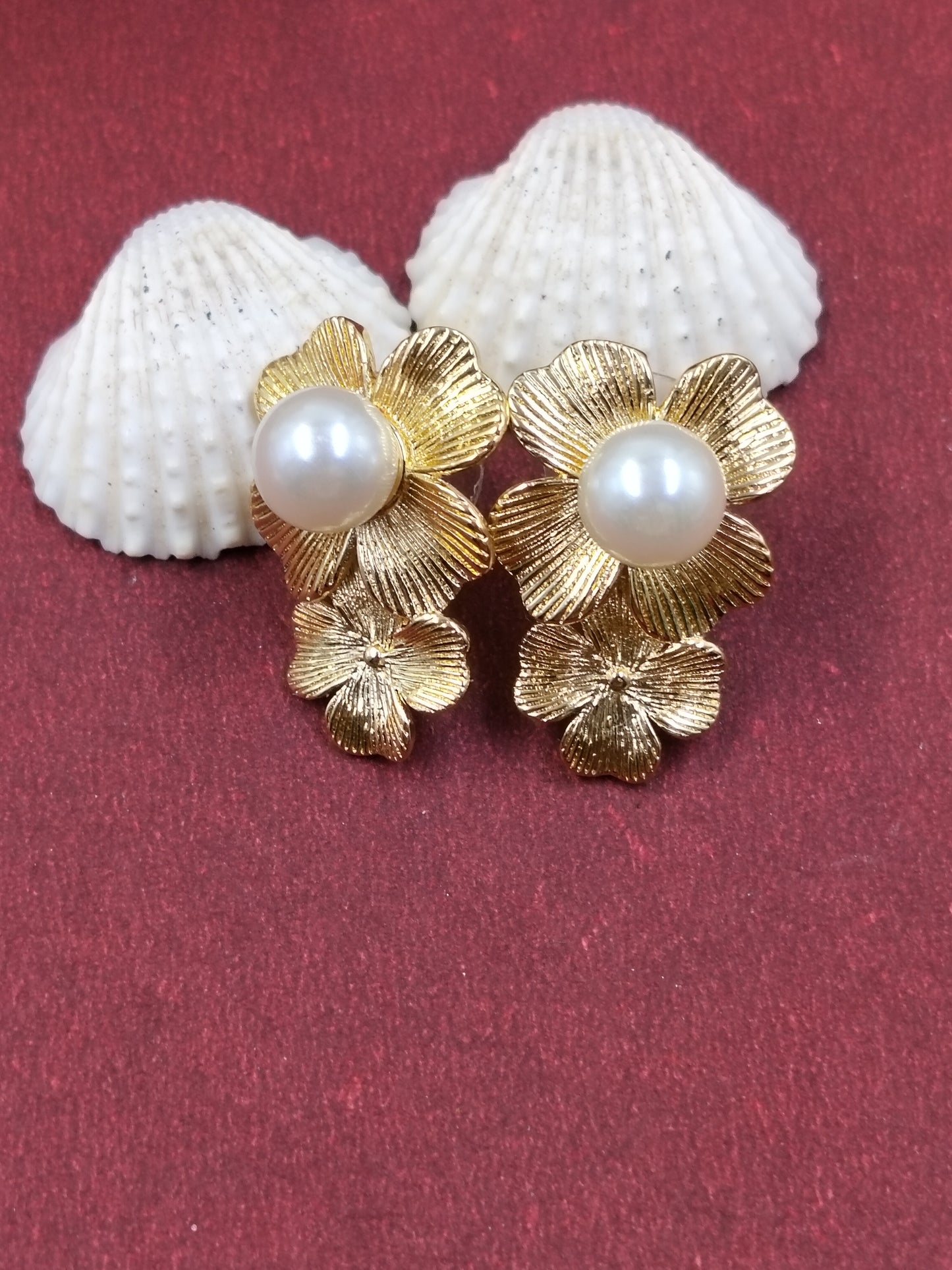 Anti Tarnish Golden Pearl Bloom Earrings