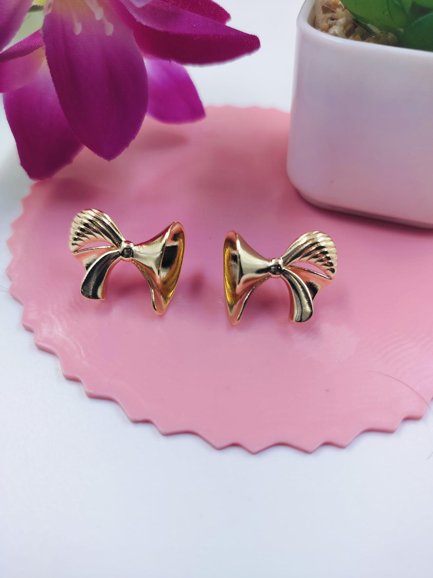Anti Tarnish Golden Bow Chic Earrings