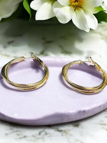 Anti Tarnish Golden Golden Twirl Hoops