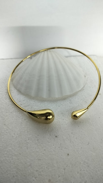 Golden Drop Torque Hasli Necklace