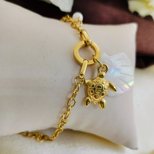 Gold Plated Sea Shell Fortune Bracelet