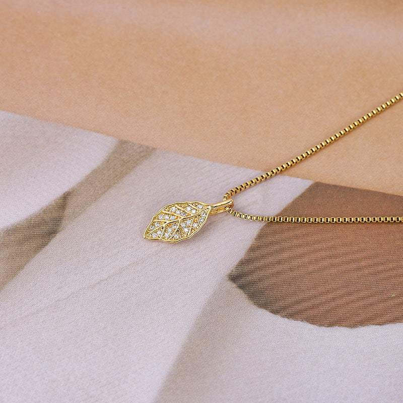 Leaf Zircon Pendant Necklace
