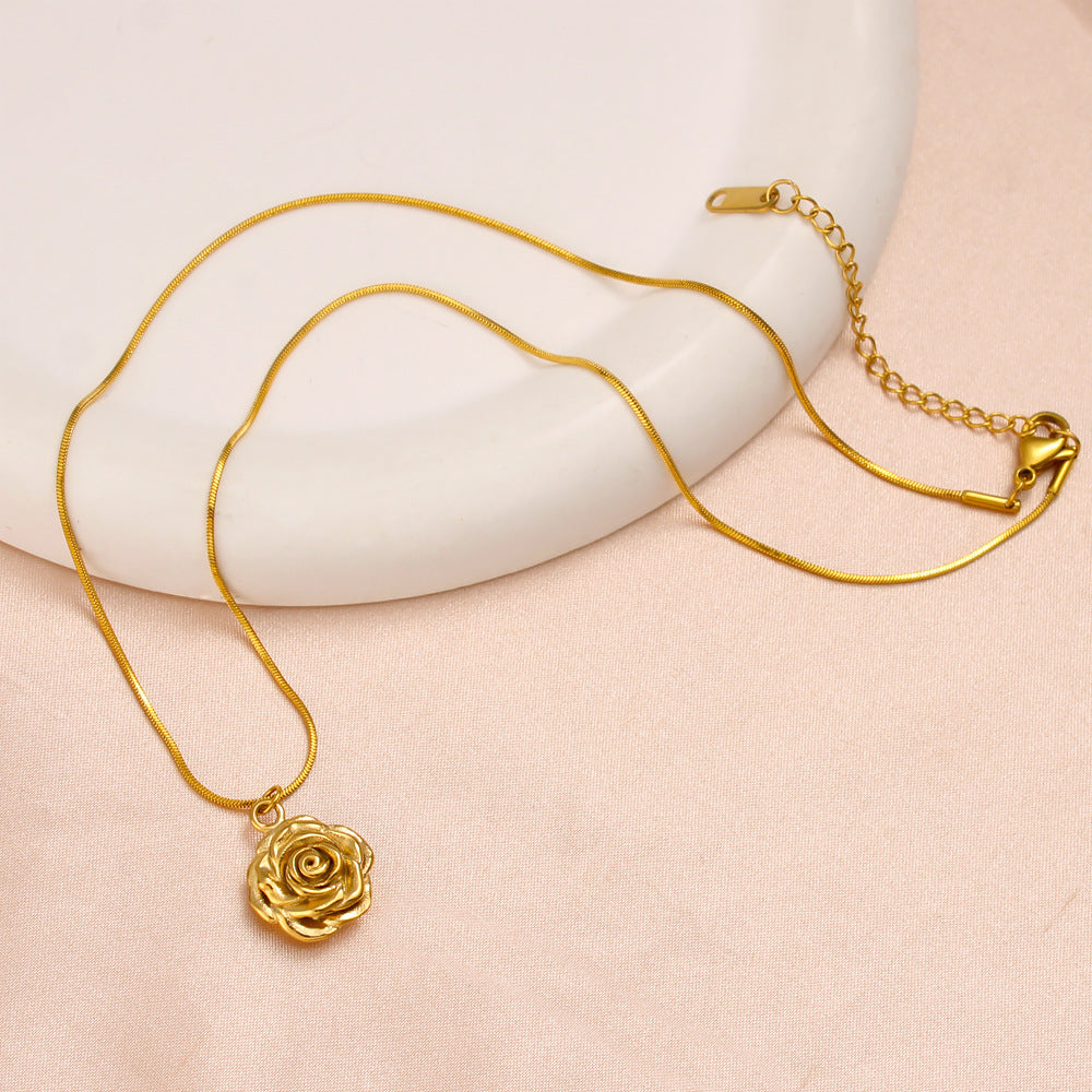 Blooming Rose Pendant Chain Necklace