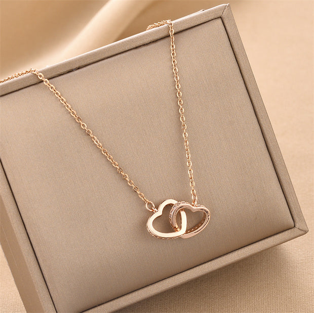 Interlinked Hearts Pendant Necklace