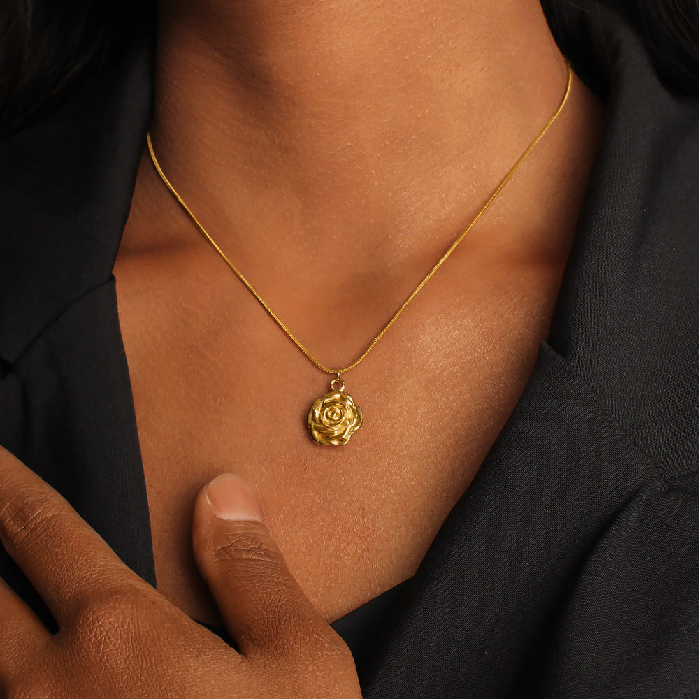 Blooming Rose Pendant Chain Necklace