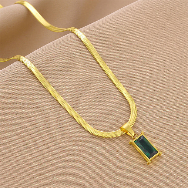 Classic Emerald Stone Pendant Necklace