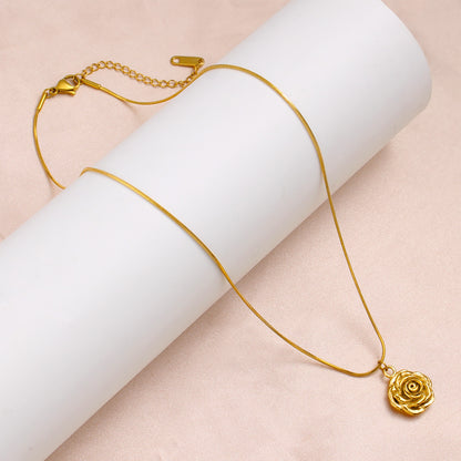 Blooming Rose Pendant Chain Necklace