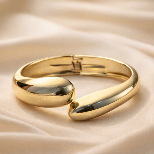 The Melted Waterdrop Cuff