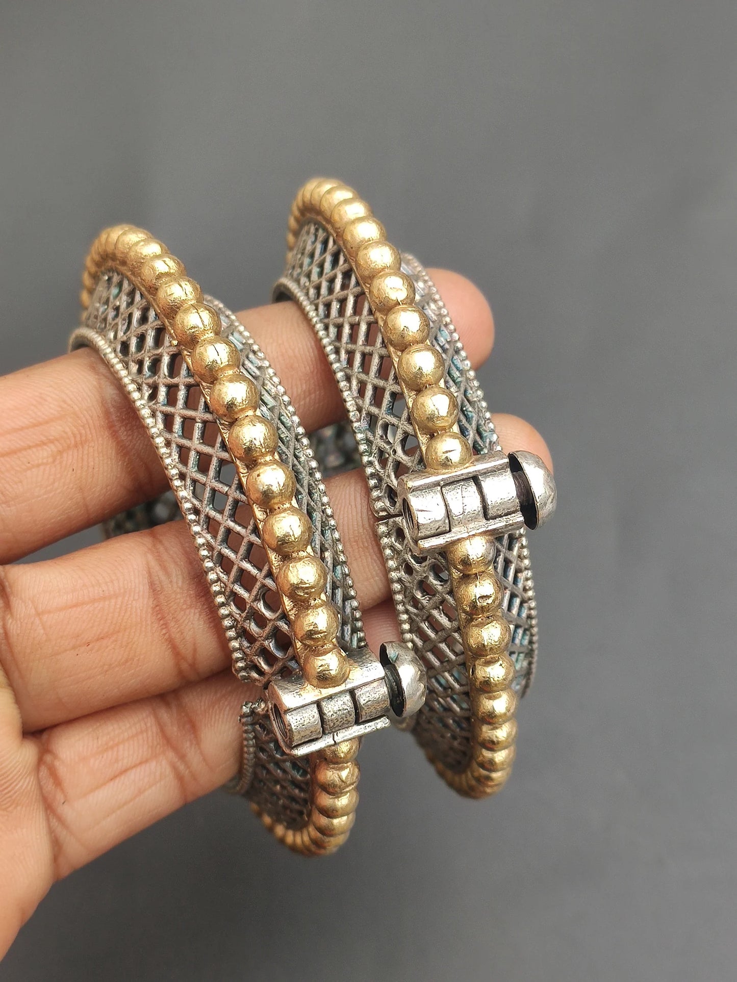 Dual Tone Silver Oxidised Jaya Kada Antique Handcrafted Bangle With Screw Opening